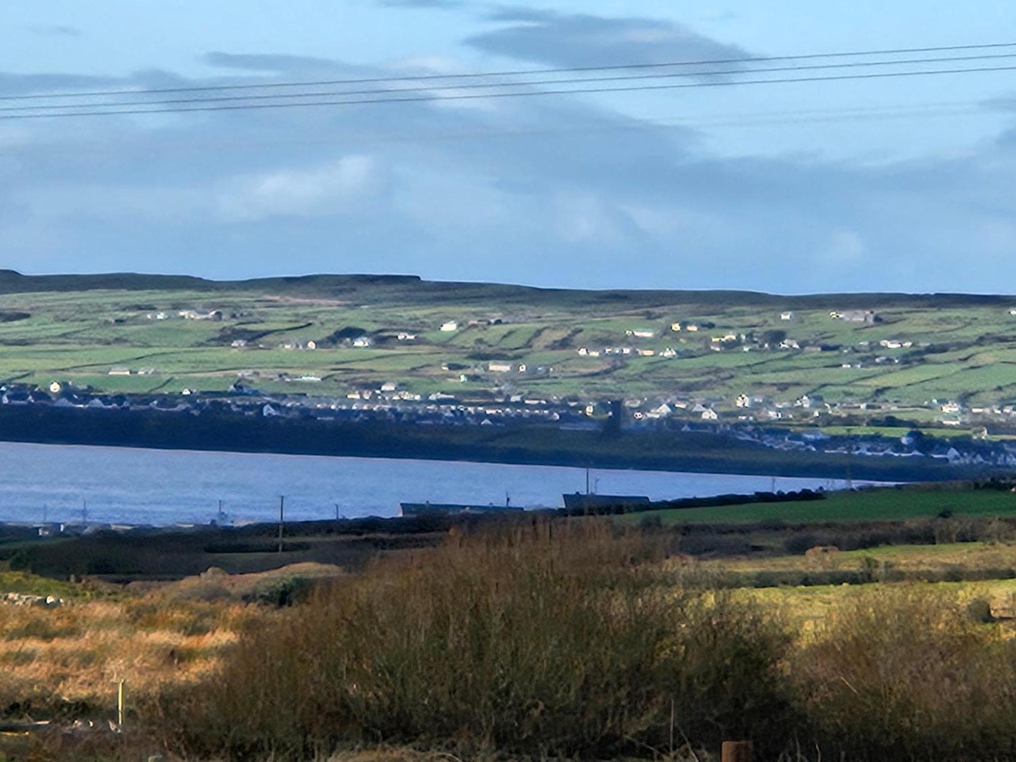 Suaimhneas Guest House Lahinch Exterior photo